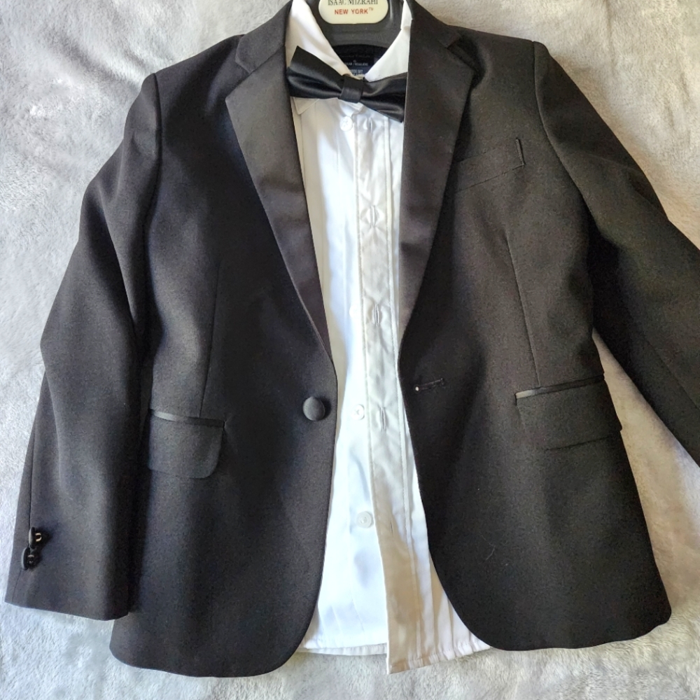 Boys 4-piece tuxedo.